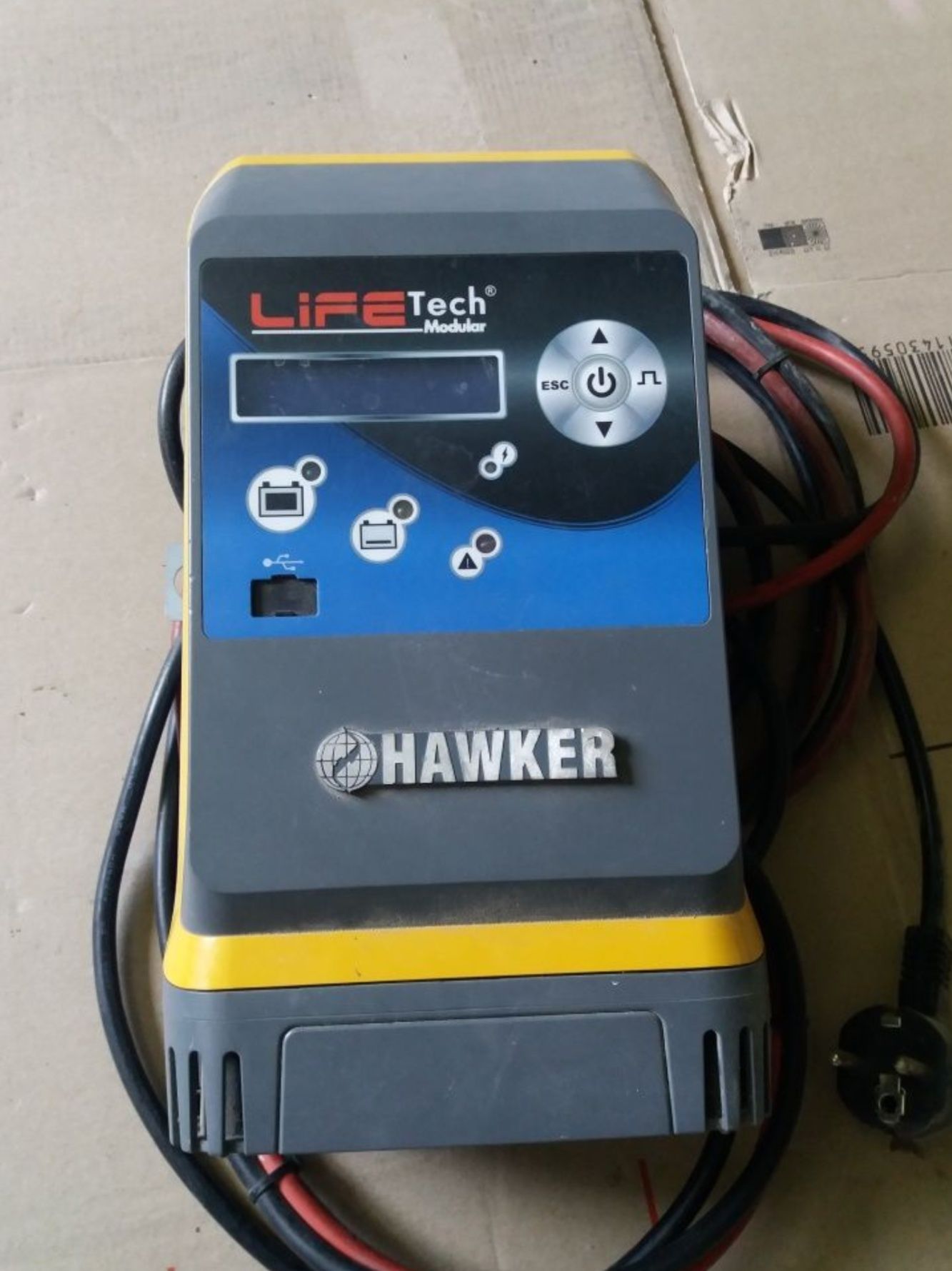 Зарядное устройство для тяговых аккумуляторов HAWKER Lifetech Modular
