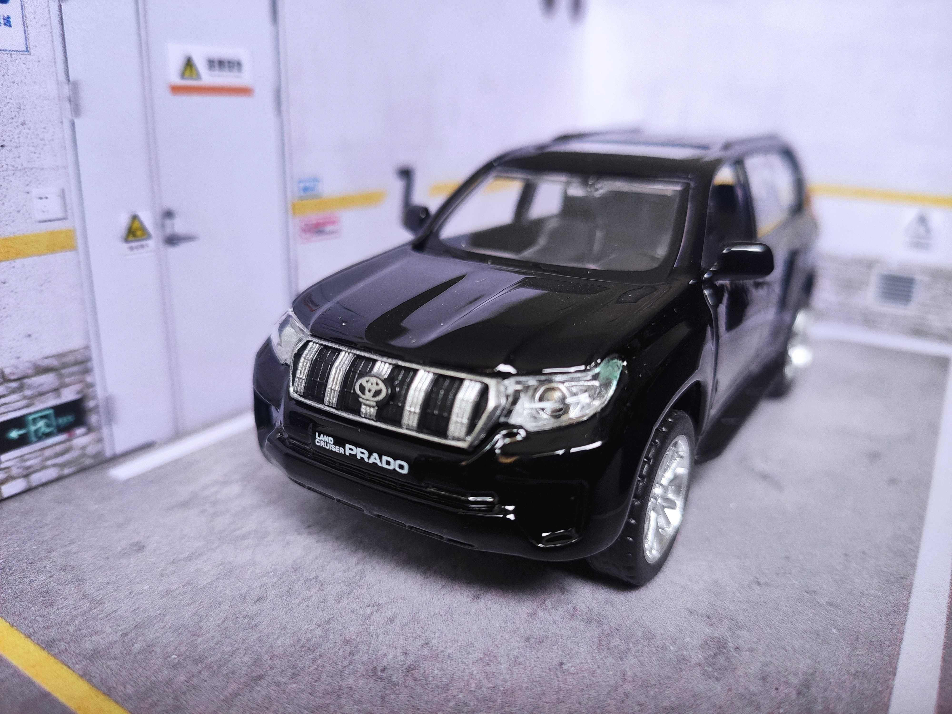 Carro Miniatura Toyota Land Cruiser Prado - 1:42 - Oferta Envio