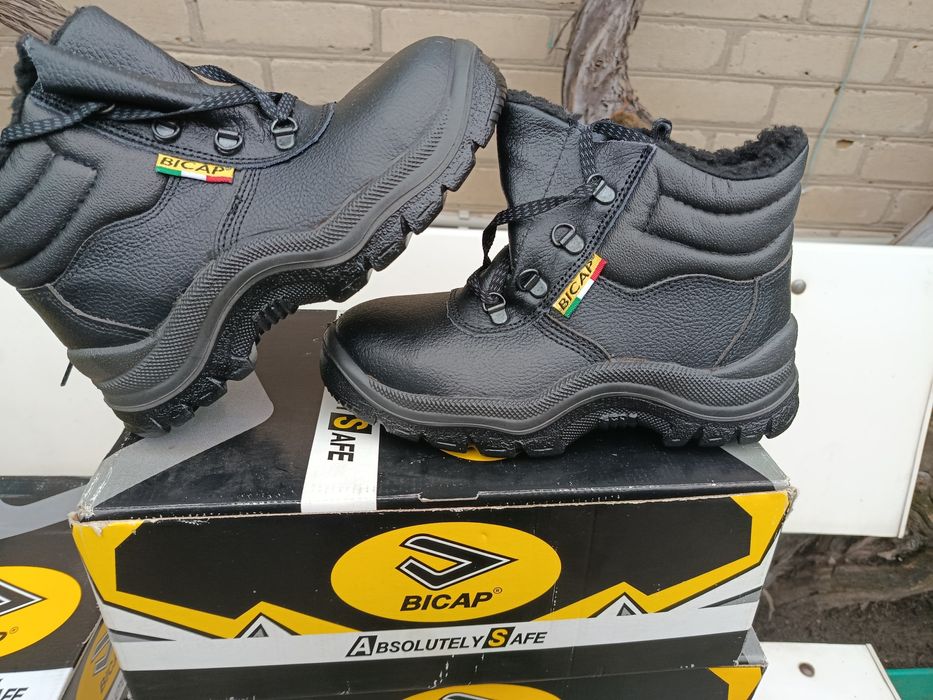 Ботинки рабочие,,,