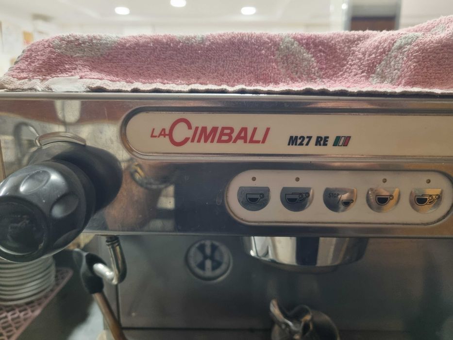 Máquina de café La Cimbali - usada