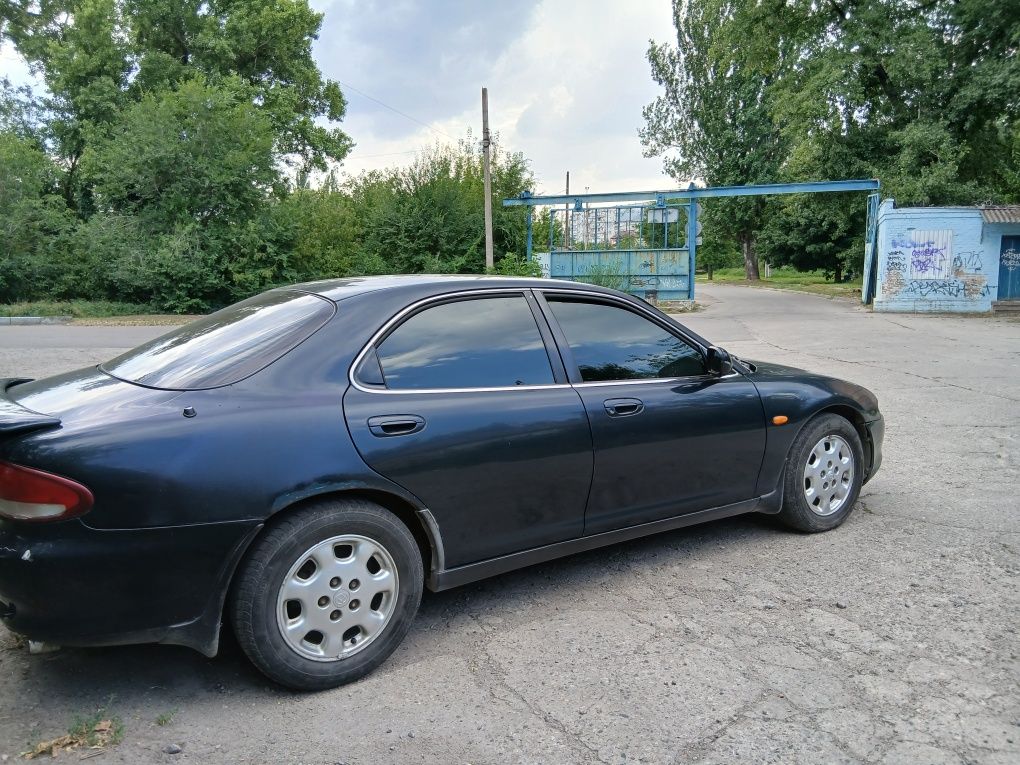 Авто Маzda xedos 6