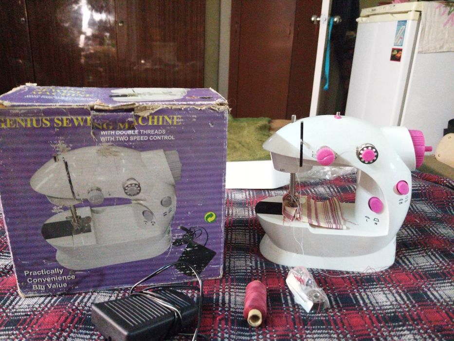 Мини швейная машинка GENIOS Sewing machine