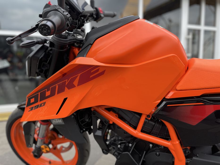 Мотоцикл KTM DUKE 390
