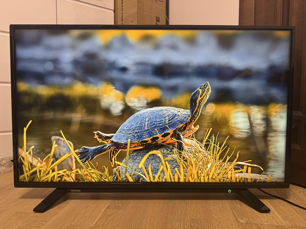 Телевізор Toshiba 43UL2163DG / 4К Ultra HD / Smart TV