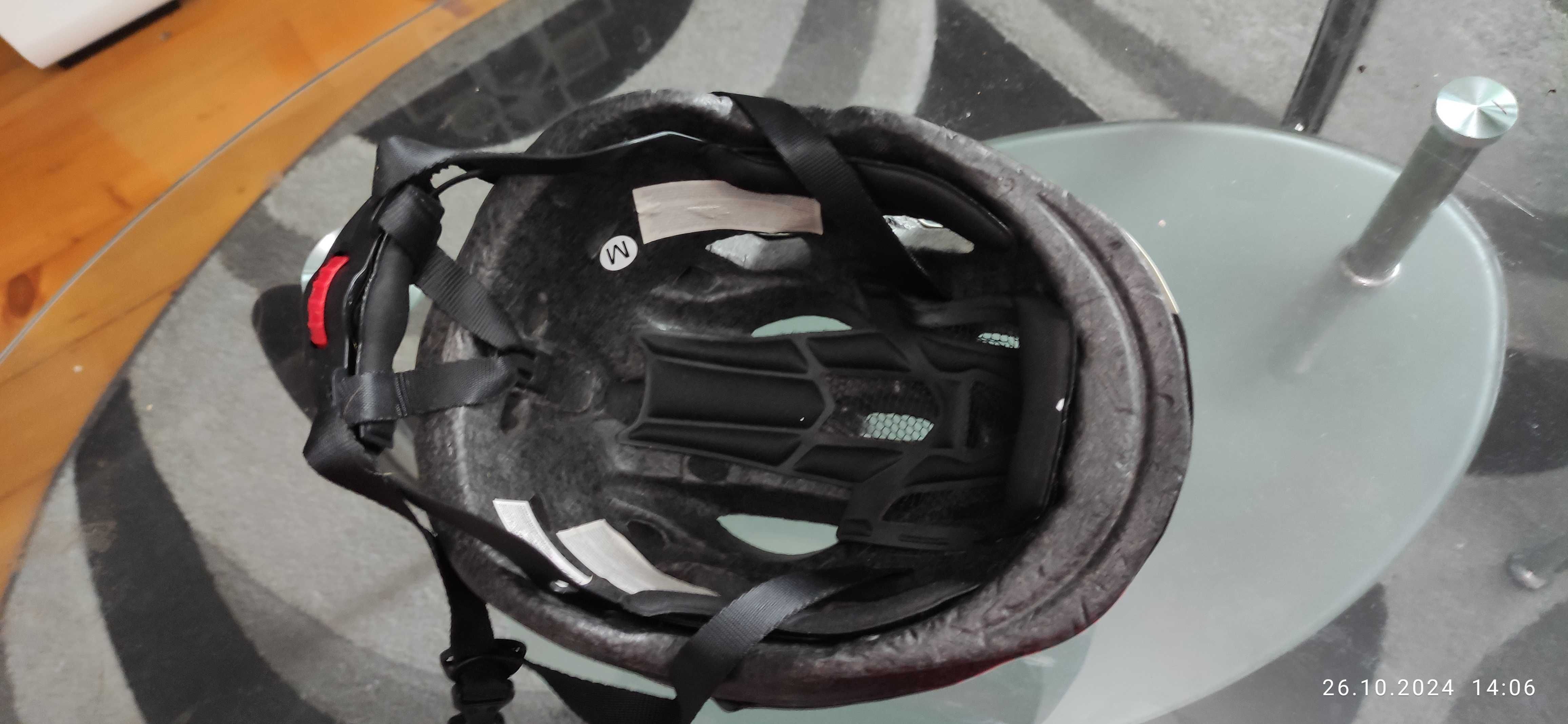 Kask rowerowy Damski Czarno -Różowy