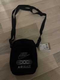 Продам сумку Nike Air Max
