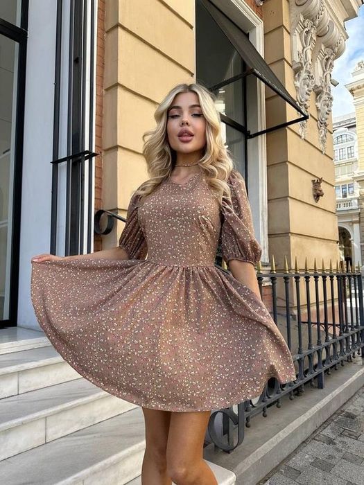 Сукня літня, з відкритою спинкою