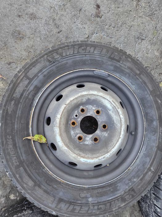 Iveco Daily III komplet felg 225/65 r16 et68 michelin ZIMA 22r.