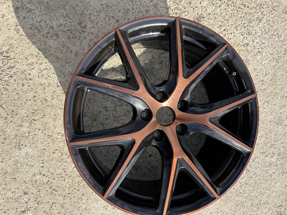 Диск Seat ateca cupra  р19/J8 et45 5/112