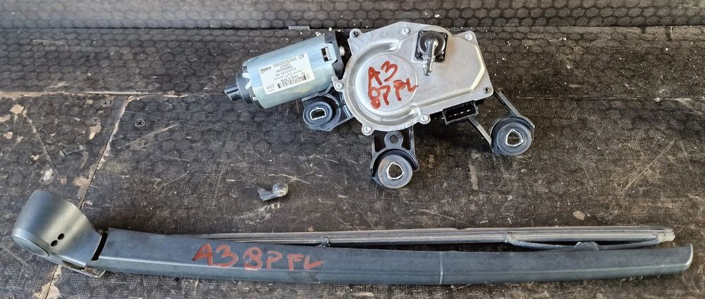 SILNICZEK WYCIERACZKI TYŁ + RAMIĘ WYCIERACZKI  AUDI A3 8P LIFT