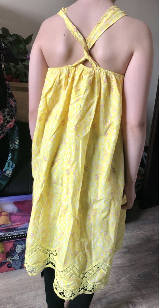 Żółta sukienka na lato, rozm. 134