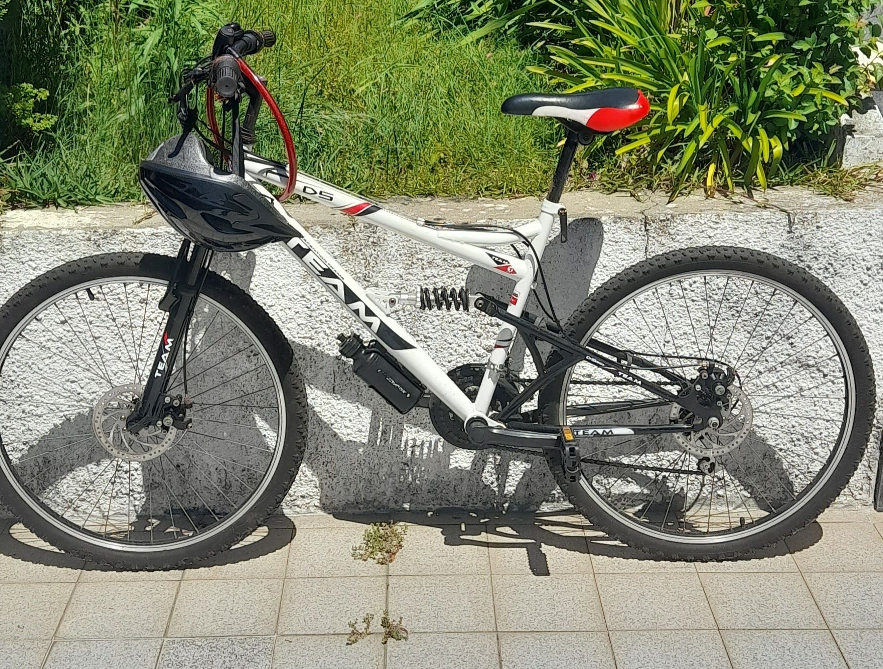 Bicicleta de BTT 140€