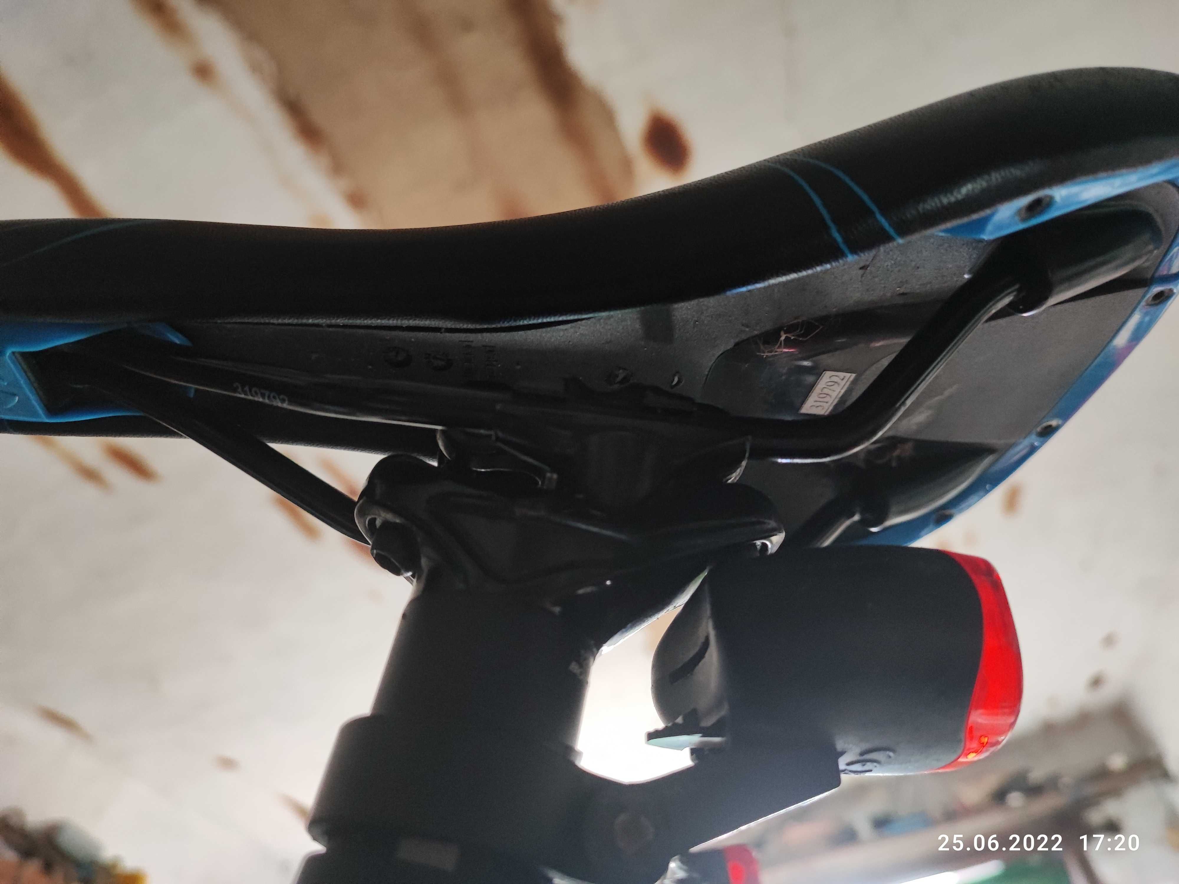 Сідло та підсідельний штир Bontrager з Trek