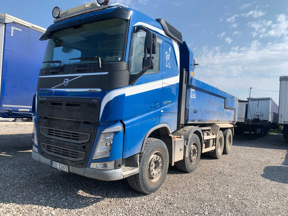 Wynajem Ciężarowy Kiper Wywrotka Wywrotki Ciężarówka Stała współpraca