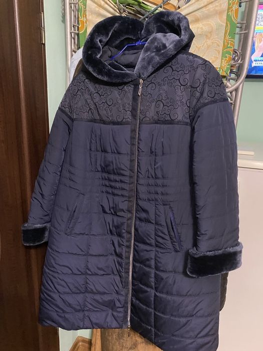 Зимова жіноча куртка великого розміру