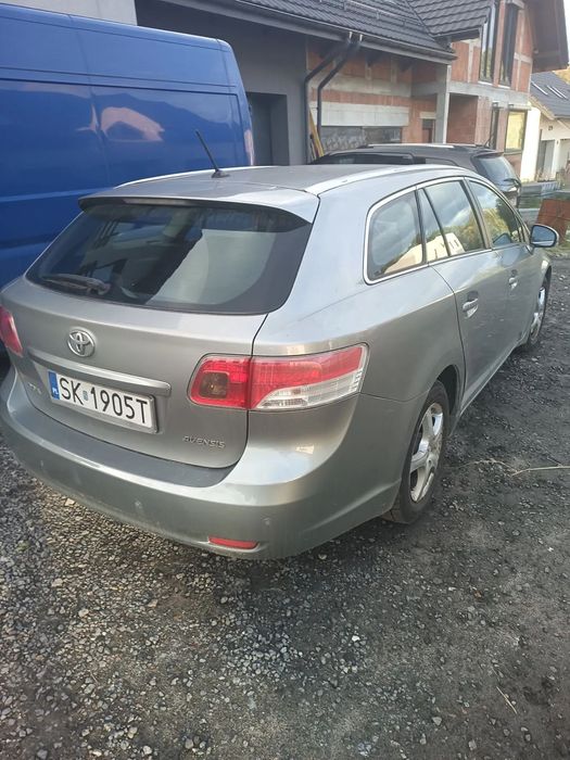 Toyota Avensis Toyota Avensis 2009 zadbany T27 - Nowe opony zimowe OKAZJA do 15.09