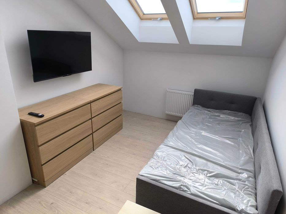 Wynajmę NOWY umeblowany pokój - wysoki standard. Wrocław Psie Pole