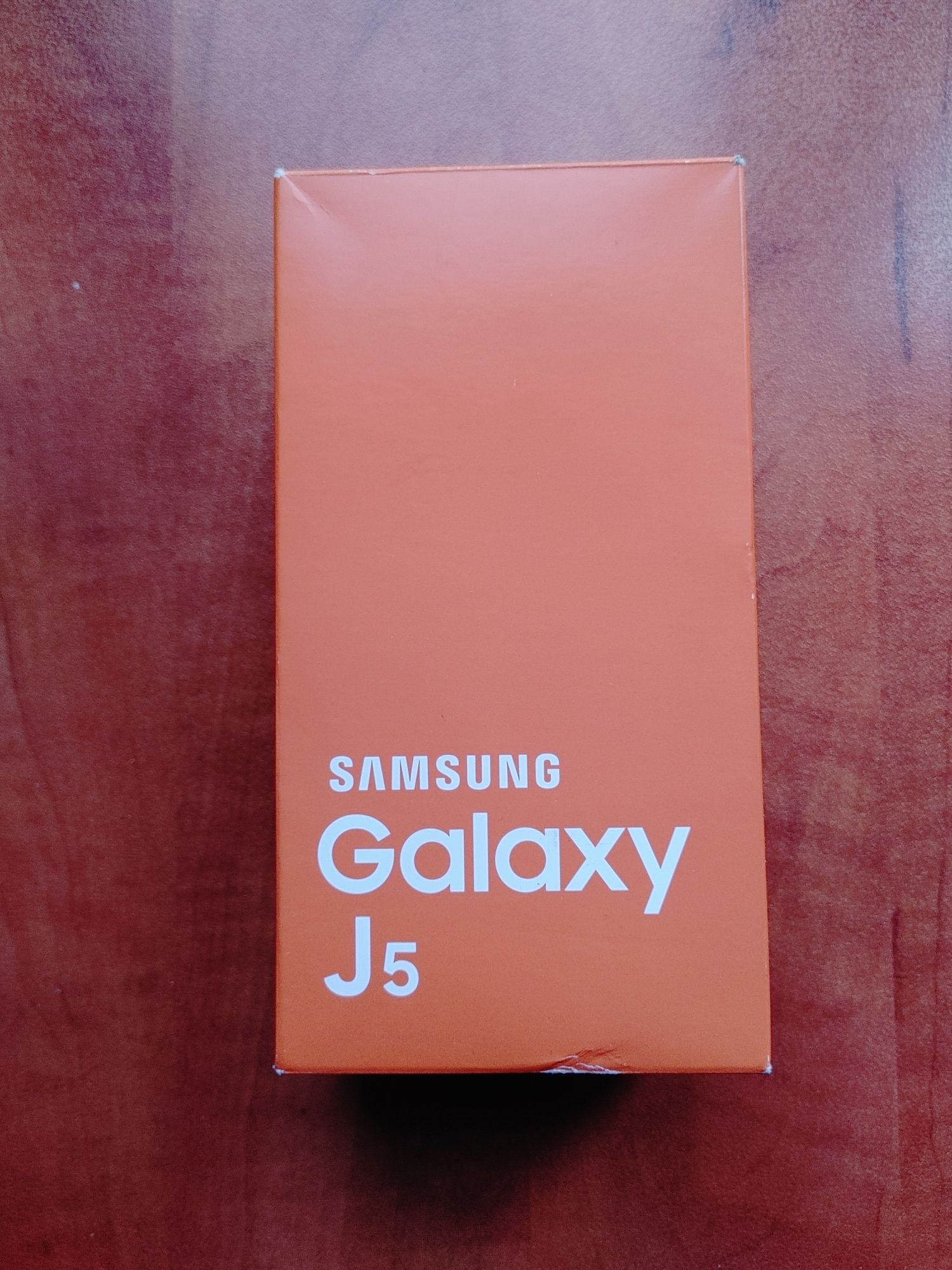 Samsung Galaxy J5 SM-J500FN