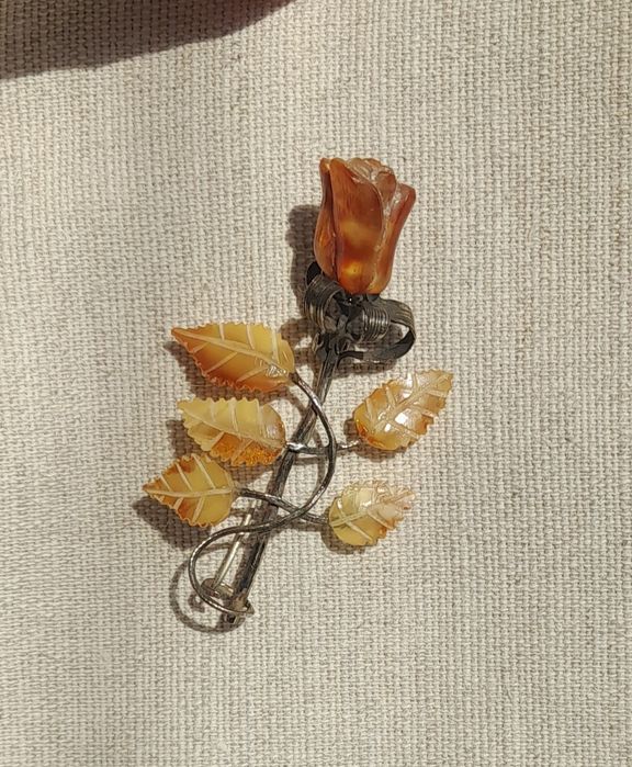 Брошка бурштин троянда / янтарь брошь роза