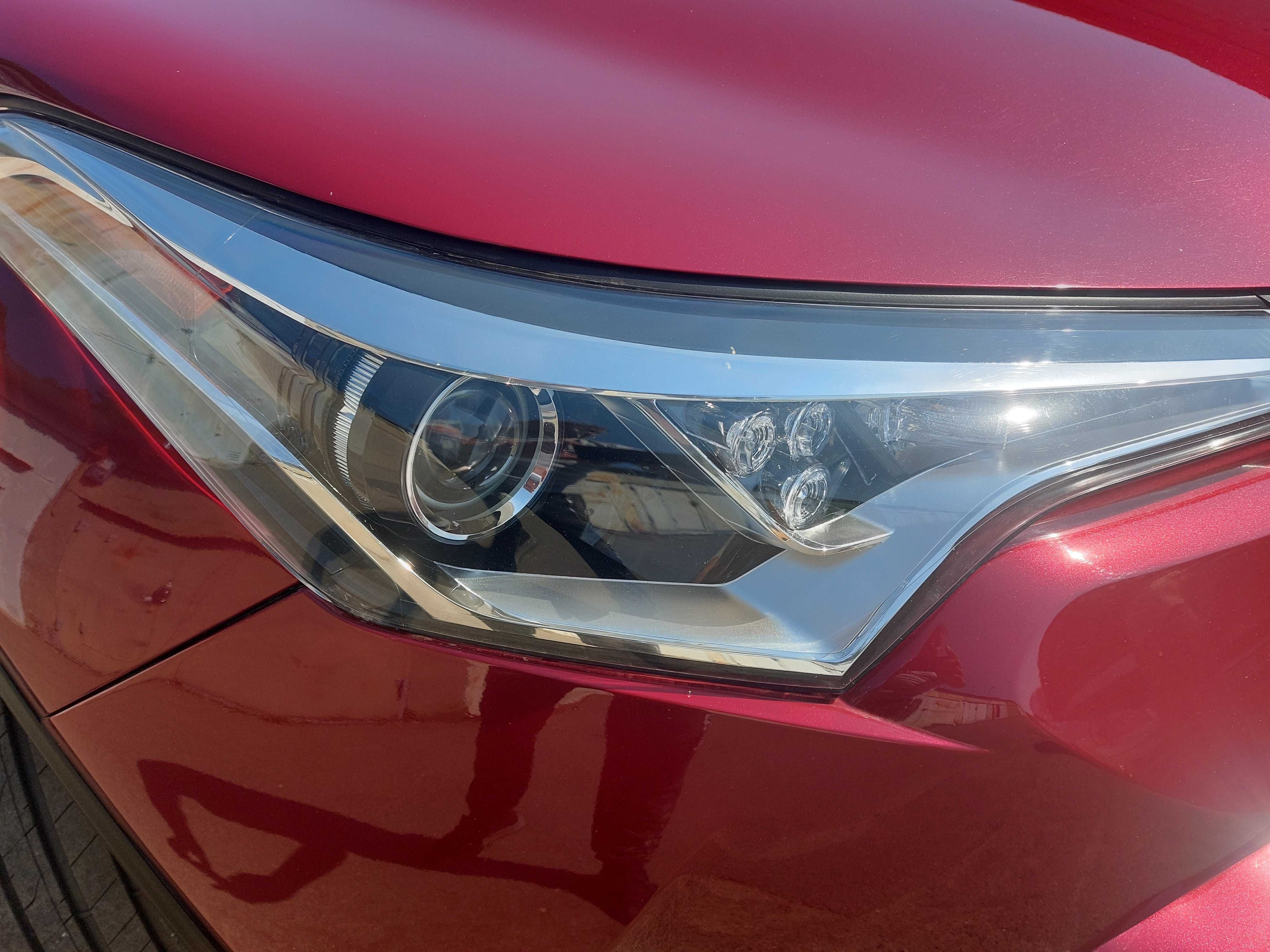 Продам Toyota C-HR