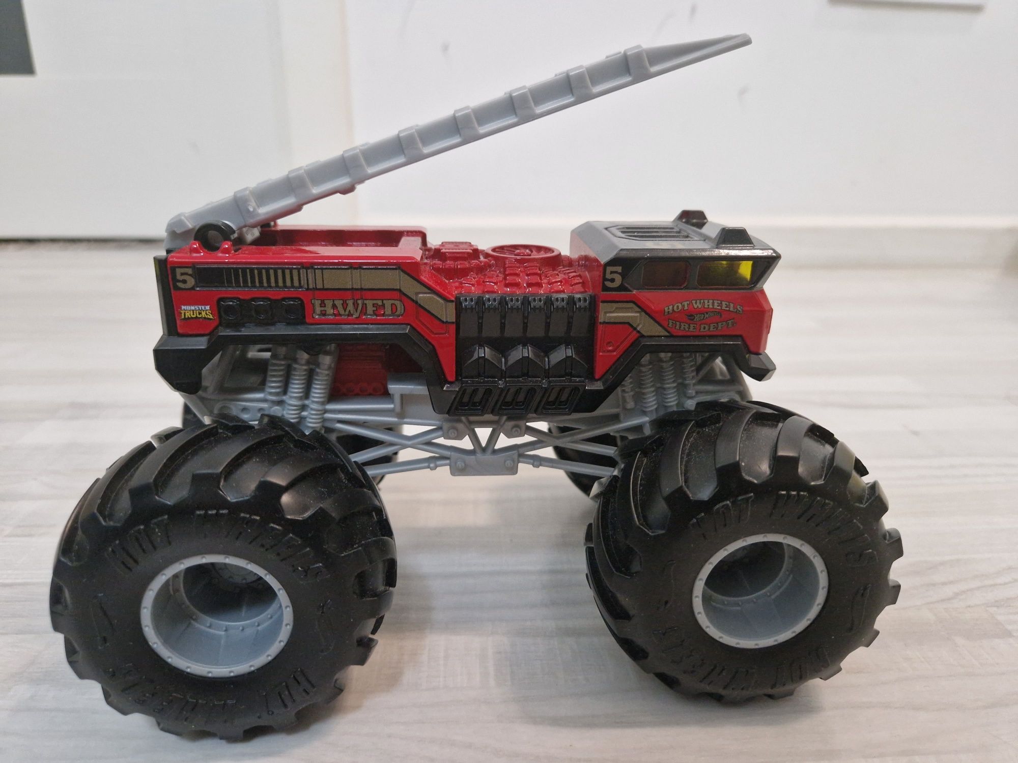 Monster Truck Hot Wheels 20cm 5