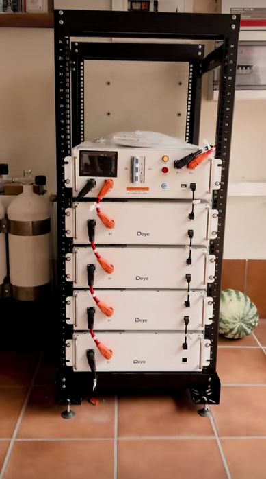 Стійка під акаммулятор Deye-4-5 АКБ і БМС, 8 АКБ і БМС,12 АКБ і БМС.