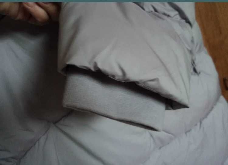 Куртка  жіноча. Нова. O STIN. Розмір 48. Колір перлинно-сірий.