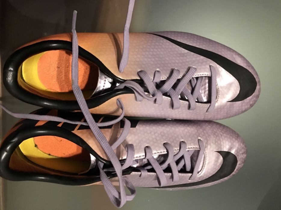 Chuteiras NIKE Mercurial