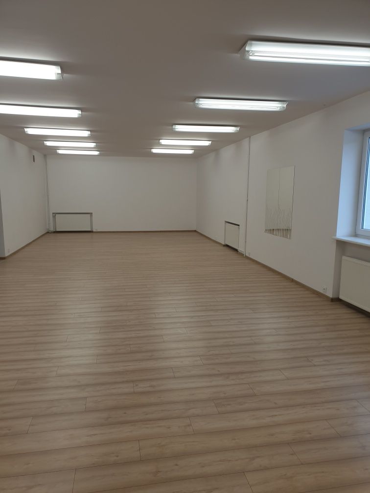 Wynajmę salę o powierzchni 80 m2