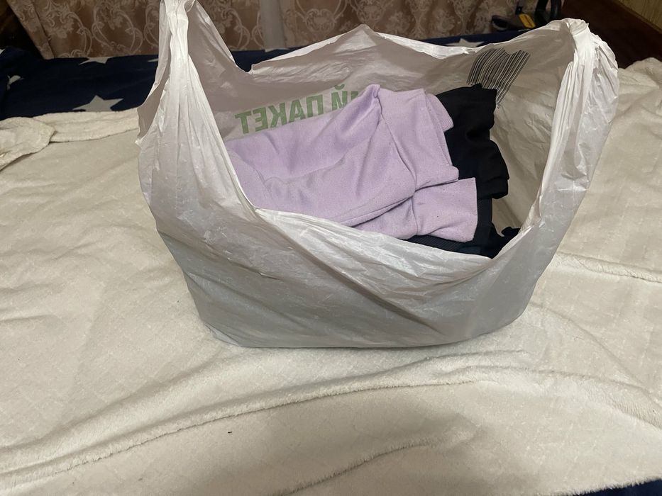 Продам пакет вещей на мальчика лет 11-13