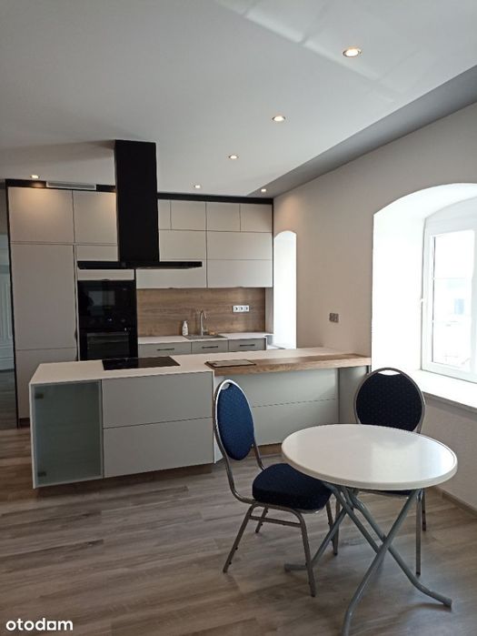 5 pokojowe, nowoczesne mieszkanie w starym Dworku