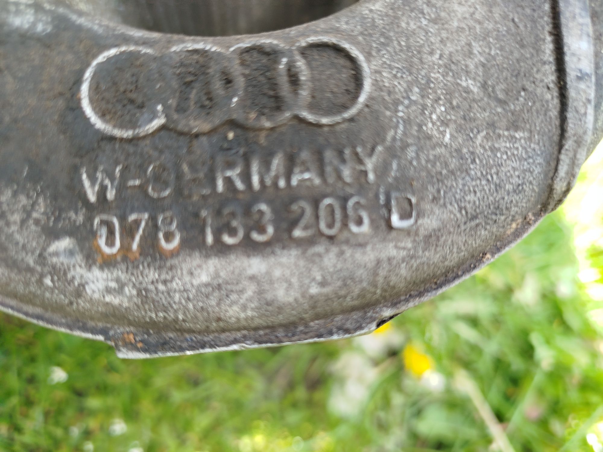 Впускной коллектор Audi 100, A 6. 2.8AAH