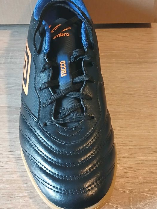 Halówki Umbro Tocco III Club r. 44 - nowe nieuzywane