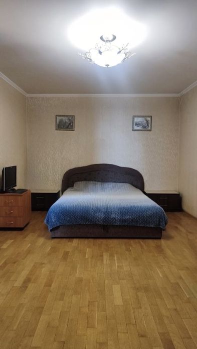 Сдам 1 ком. ул. Лариси Руденко, 13. м. Позняки, м. Харьковская