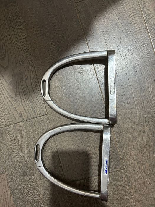 Strzemiona wembley kwik-out stalowe duże męskie