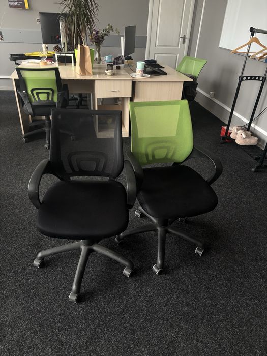 Крісло офісне чорне/зелене/синє