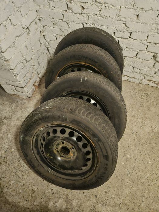 Koła felga stalowa 195/65 R15 Michelin Alpin5