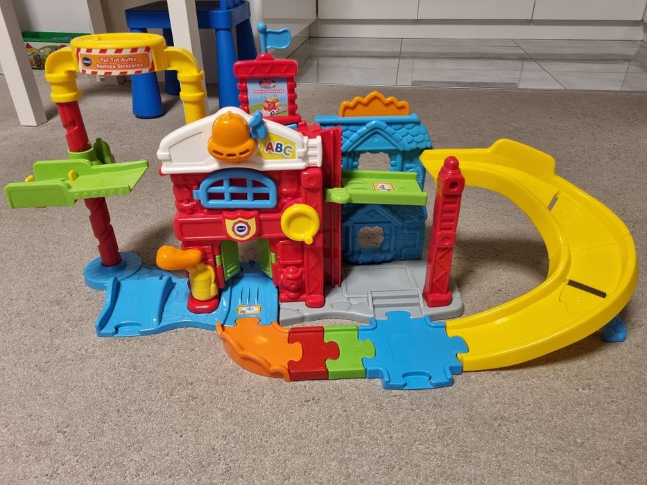 Remiza strażacka Vtech dla dzieci