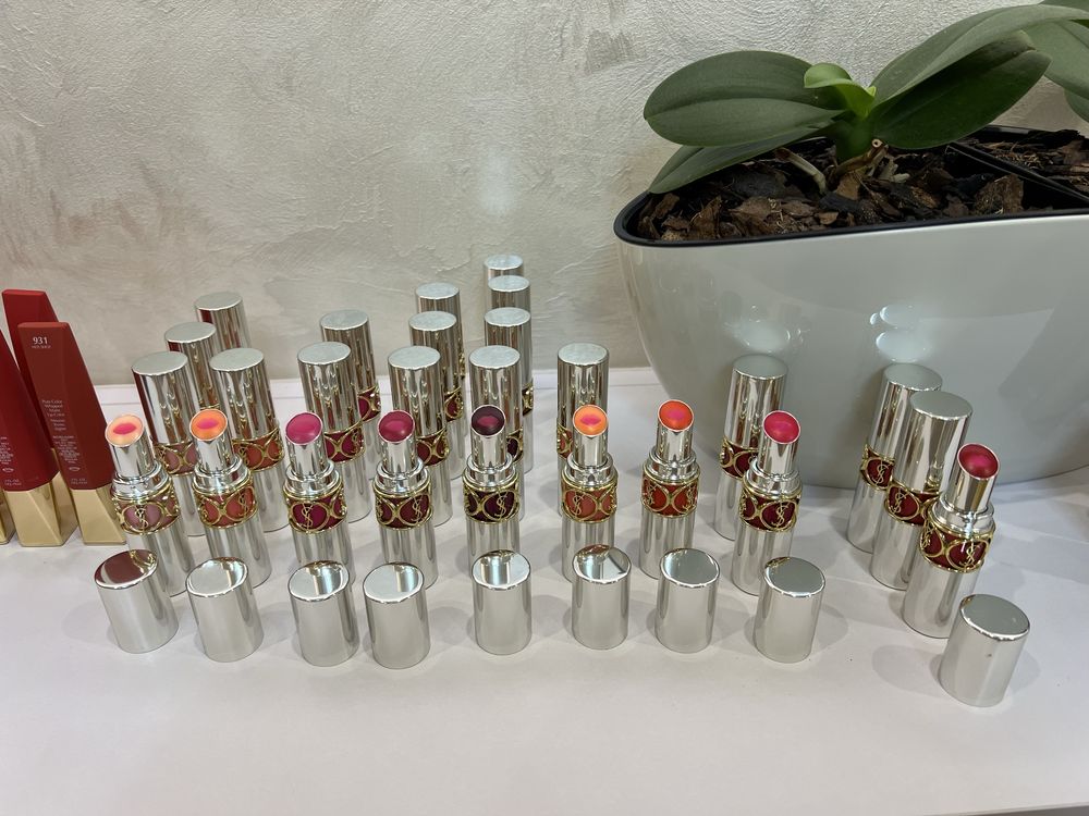 Помада Dior, Eav Saint Laurent, Christian Louboutin, Estee Lauder