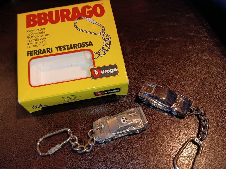 2 Porta chaves FERRARI