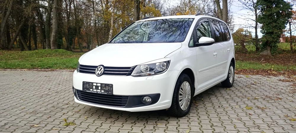 Volkswagen Touran 7-osobowy, udokumentowany przebieg