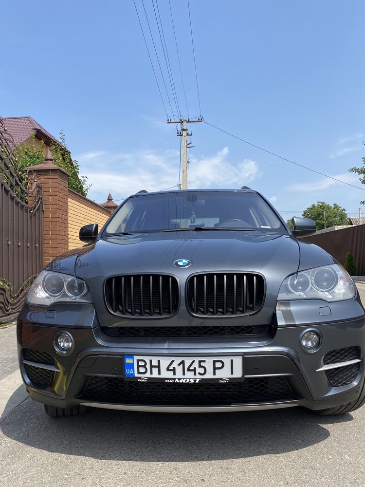 BMW x5 e70 2013г 140000