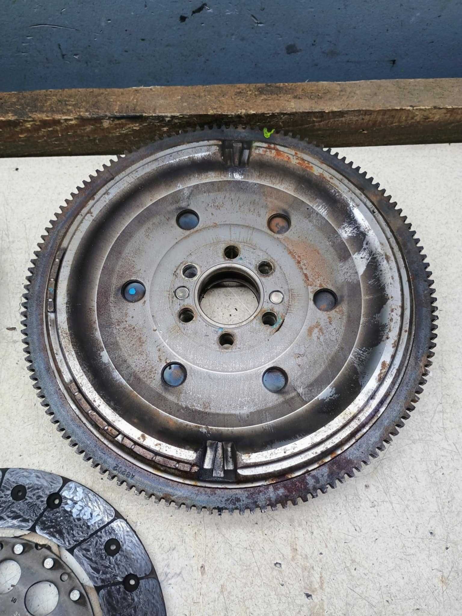 Sprzęgło dwumas tarcza docisk ŁADNE Audi A4 B5 VW Passat B5 1.8 turbo