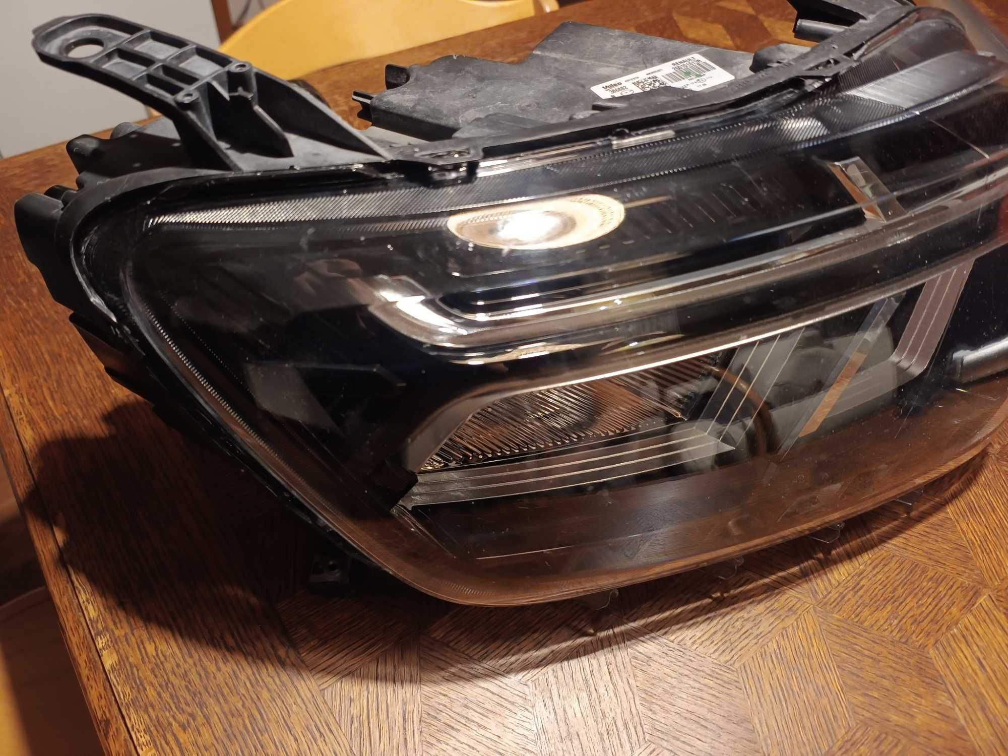 Lampa reflektor przedni prawy lewy Dacia Duster Led lift 2021- Y