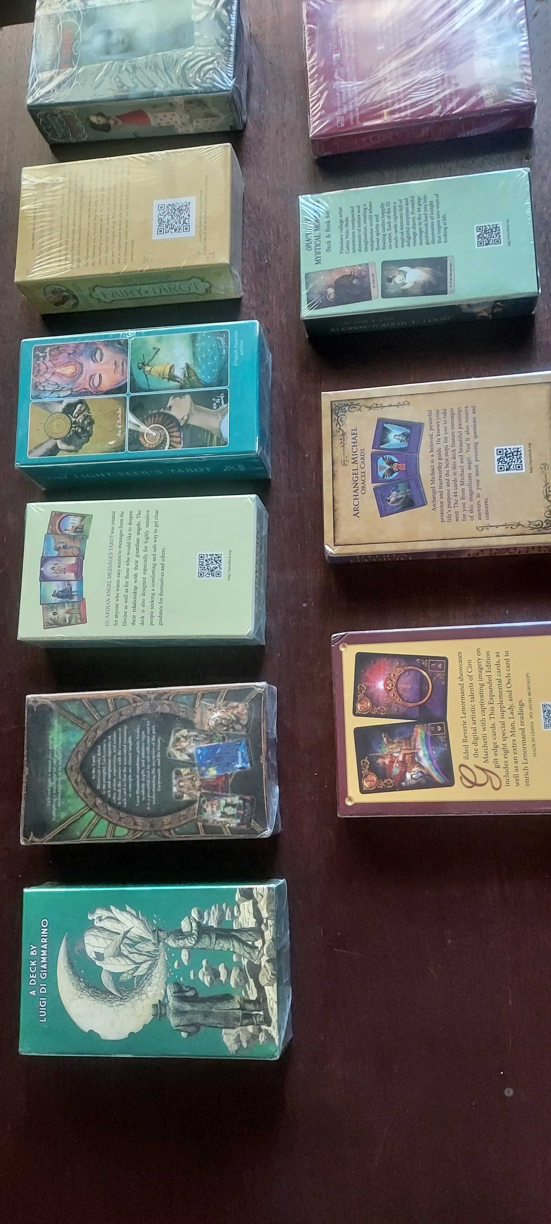 BARALHOS SELADos a 6 euros. Incrível . VEJAM FOTOS. A 8 EUROS CAD