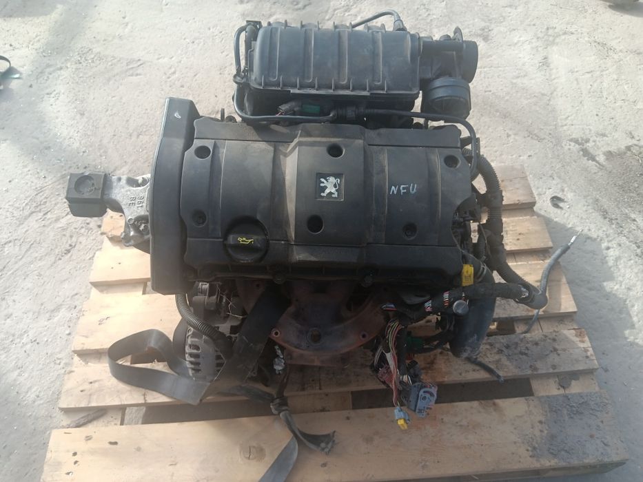 Peugeot 307 1.6 16v silnik NFU kompletny z osprzętem citroen c4