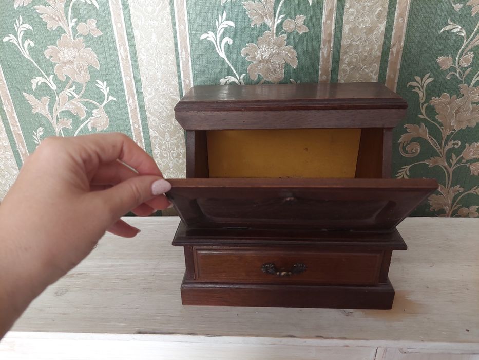 Szkatułka na biżuterię