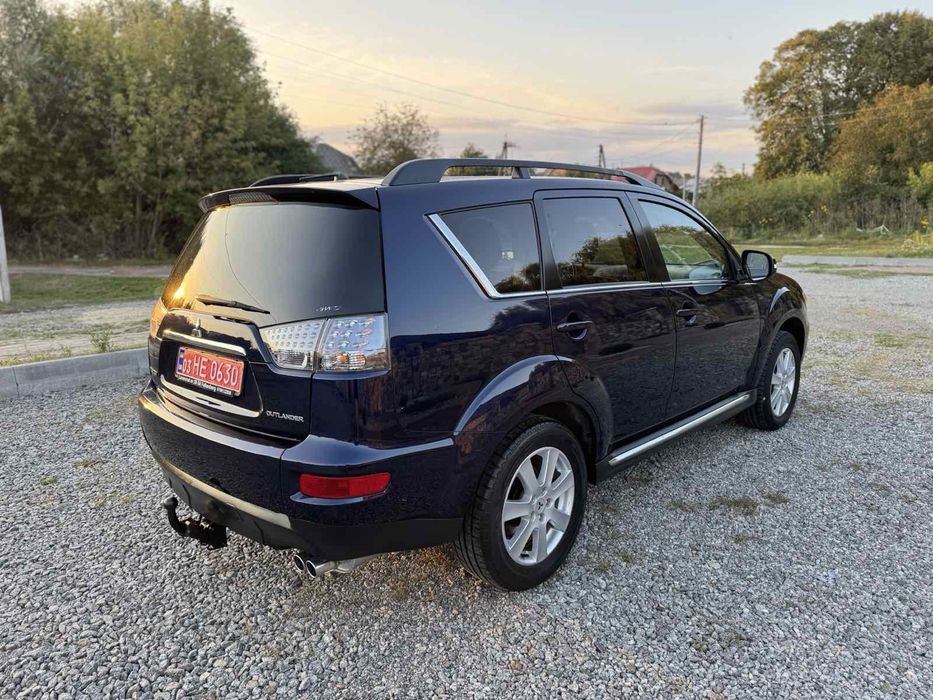 Mitsubishi Outlander 2011