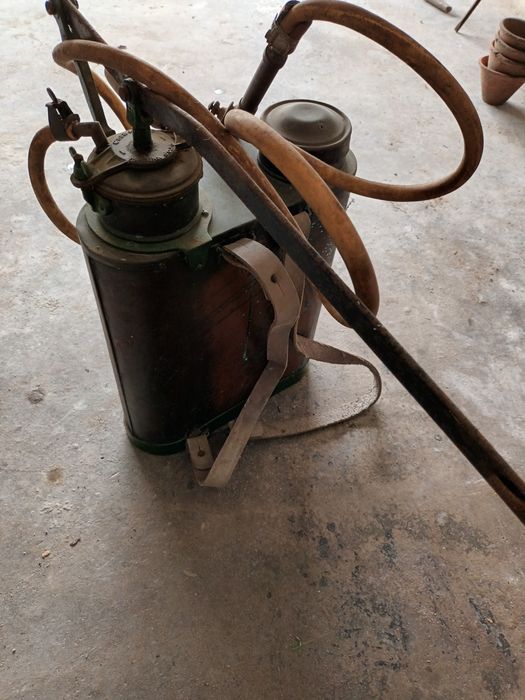 Máquina sulfatar de cobre antiga