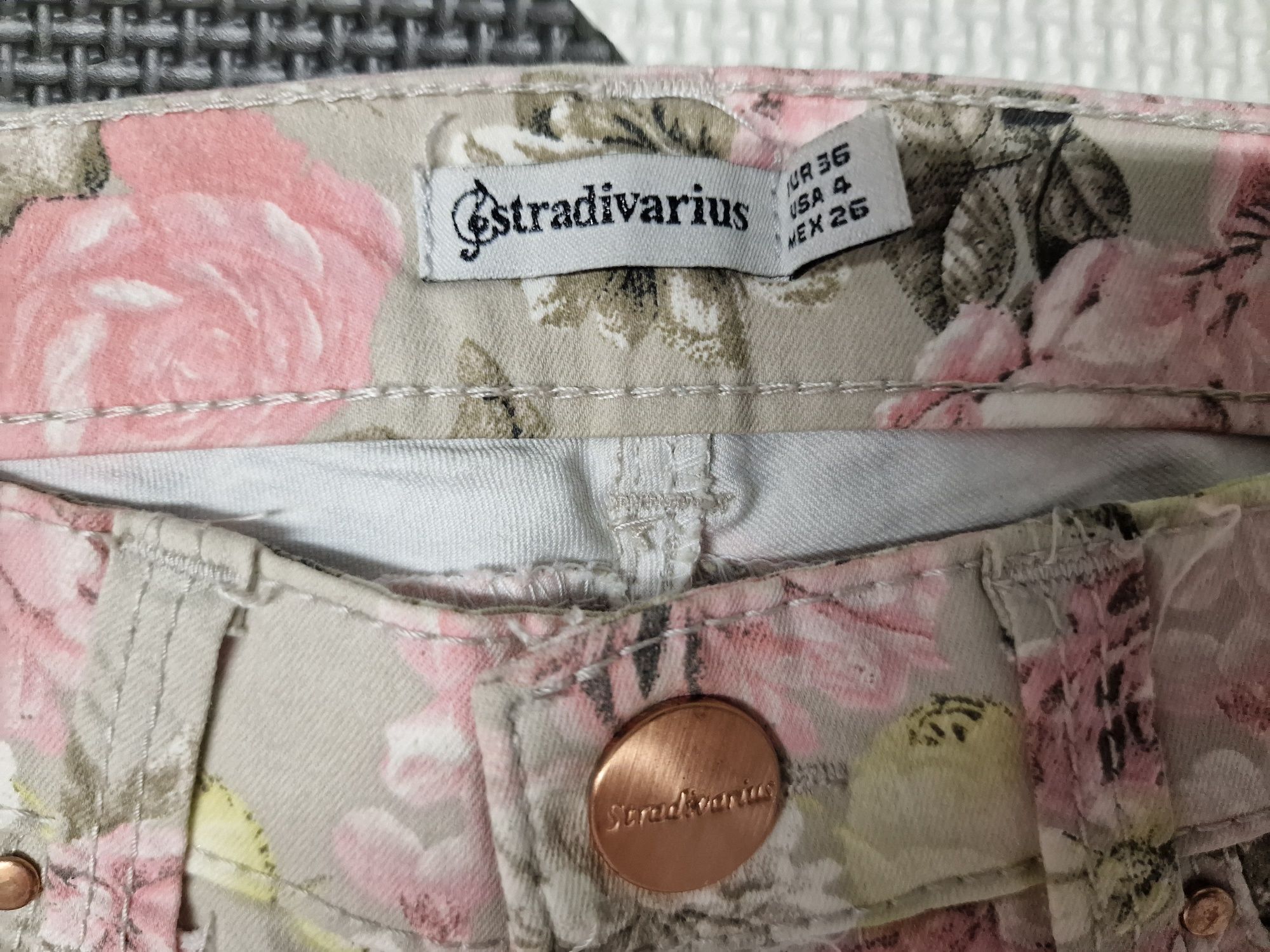 Spodnie damskie Stradivarius 36